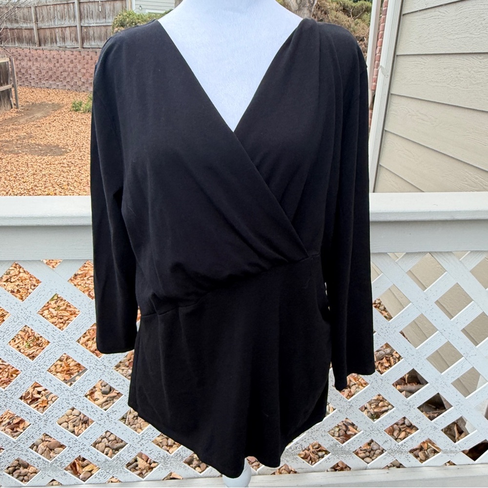 Sundance Women XL Black Cotton Crossover V Neck Black Top Stretchy Mob Wife Goth